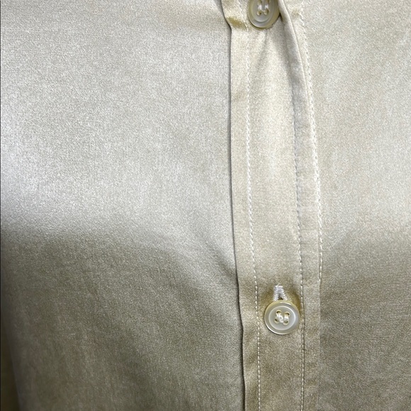 Evan Picone SILK light olive green long sleeve Blouse - Picture 11 of 13